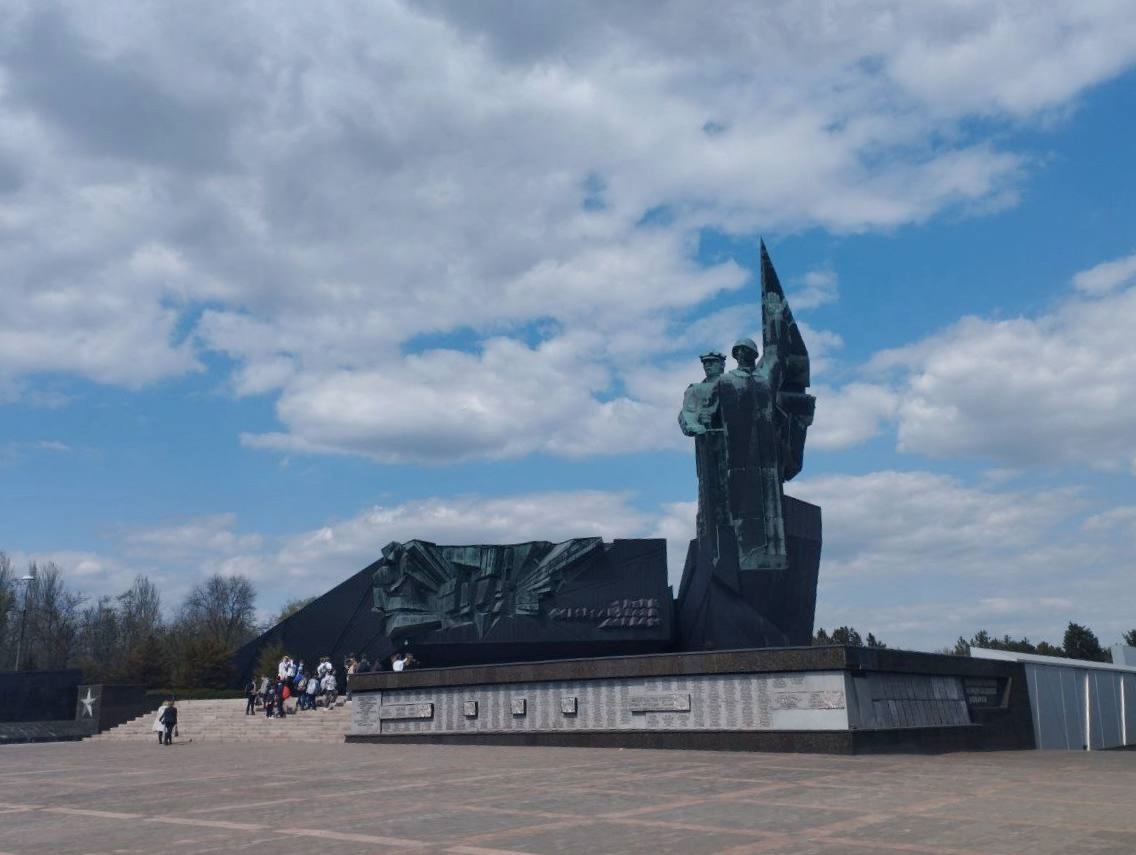 Продолжаем делиться новостями от съемочной группы «Енисей кино» из поездки в Луганскую и Донецкую народные республики
