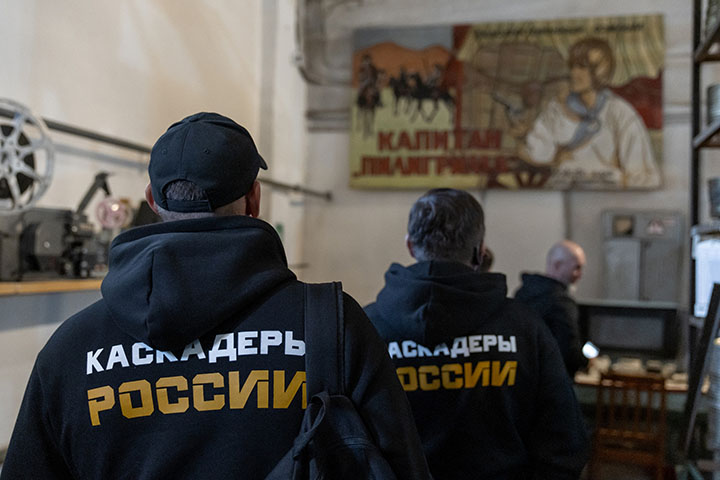 "Енисей кино" запускает цикл образовательных встреч от российских кинематографистов.